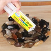 環(huán)氧樹脂膠為什么會(huì)裂開，如何解決？